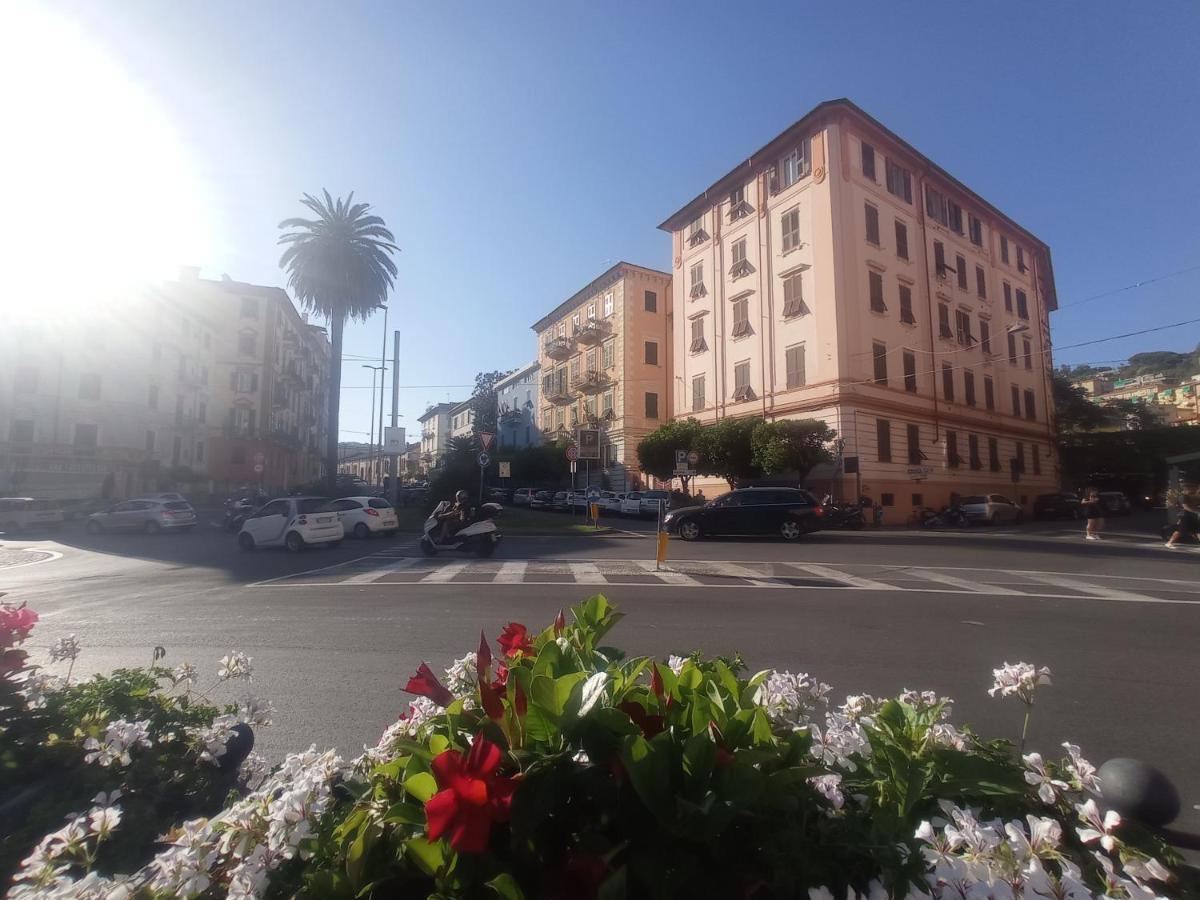 A La Gare Daire La Spezia Dış mekan fotoğraf